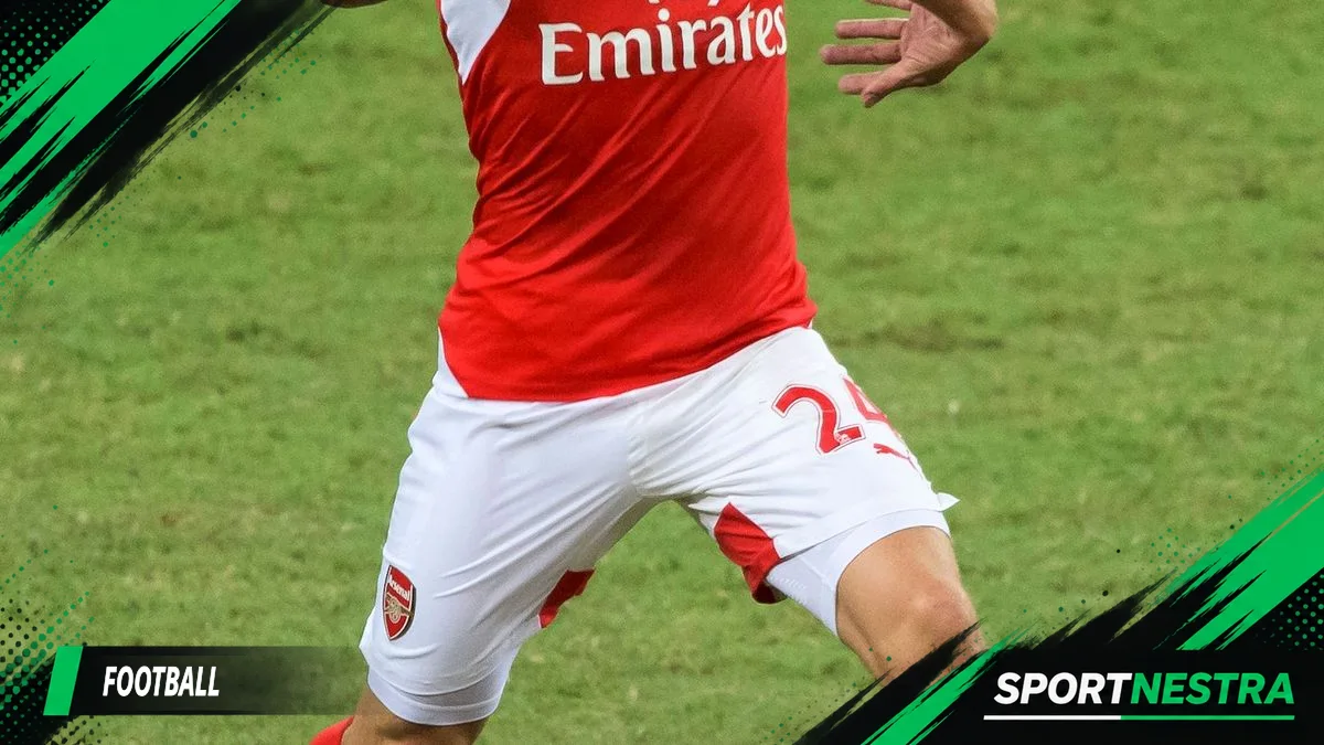 Bellerín déplore deux décisions différentes sans accuser l’arbitre