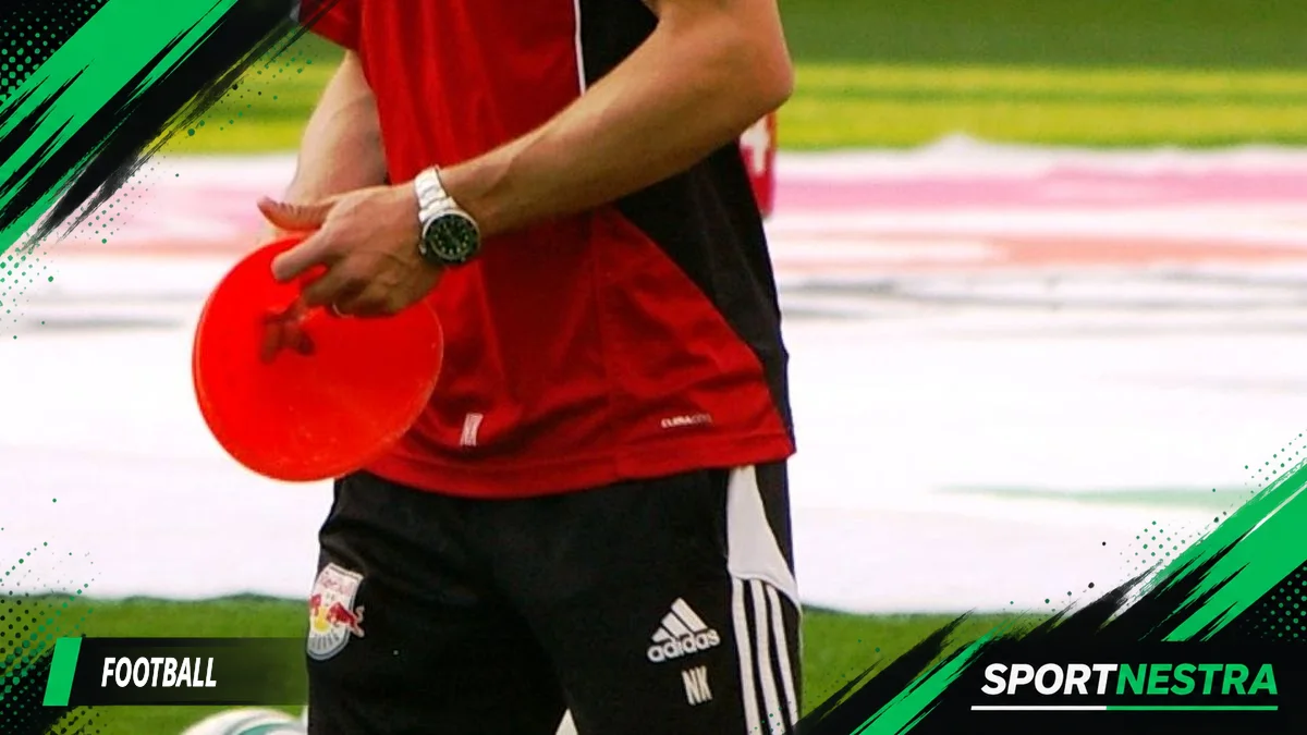 دورتموند يمدد عقد نيكو كوفاتش حتى يونيو 2029